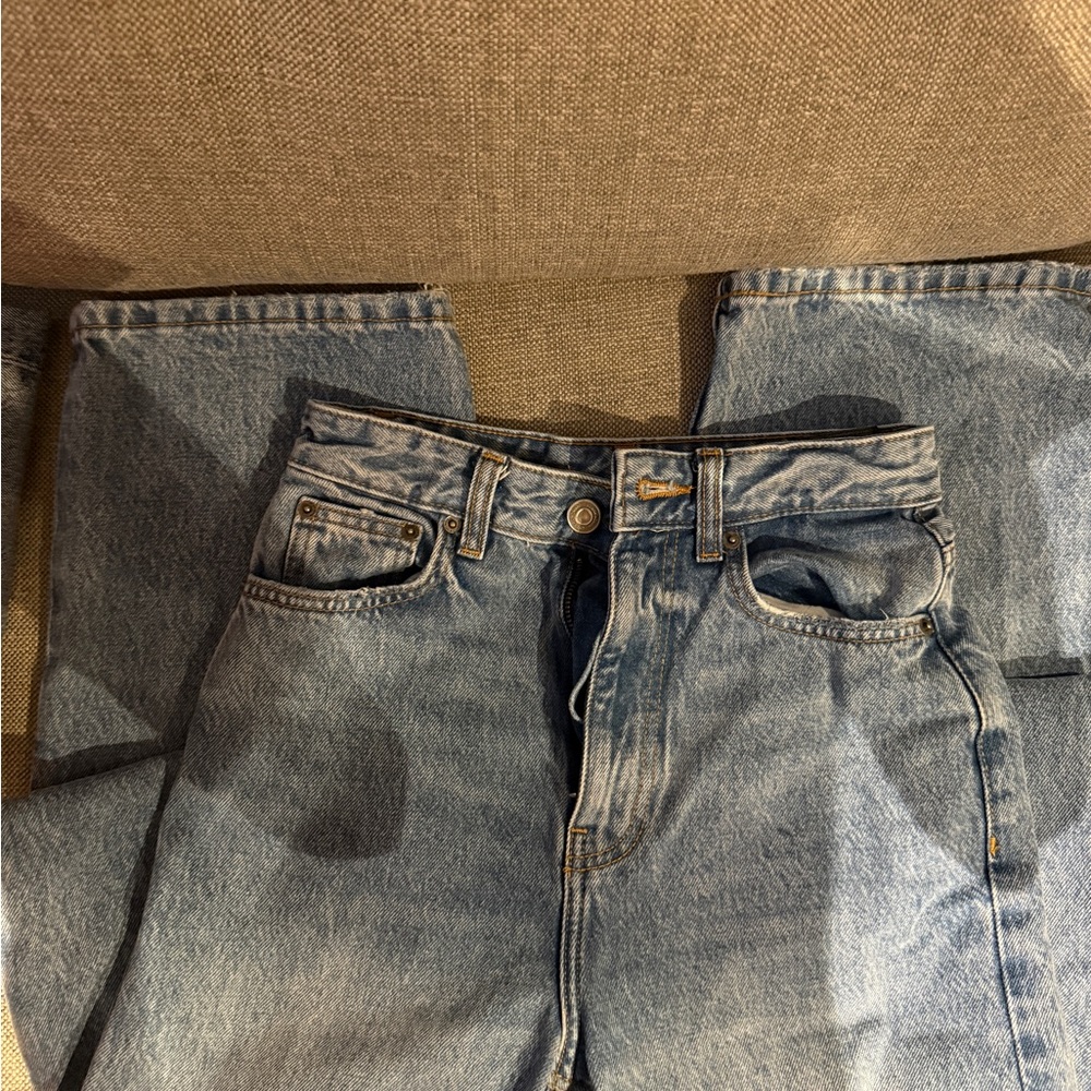 Zara Light Blue Relaxed Jeans